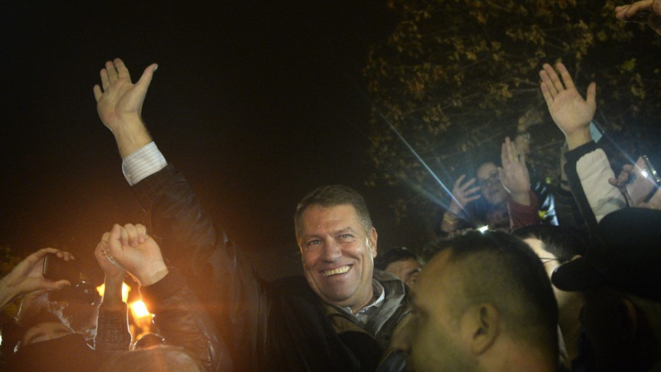 Неочакван обрат на президентския вот в Румъния | StandartNews.com