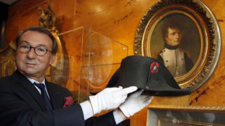 Продадоха на търг шапка на Наполеон за 1,9 млн. евро