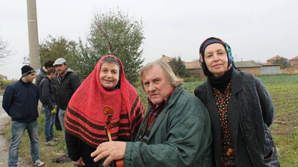Депардийо беснее във Фейсбук | StandartNews.com