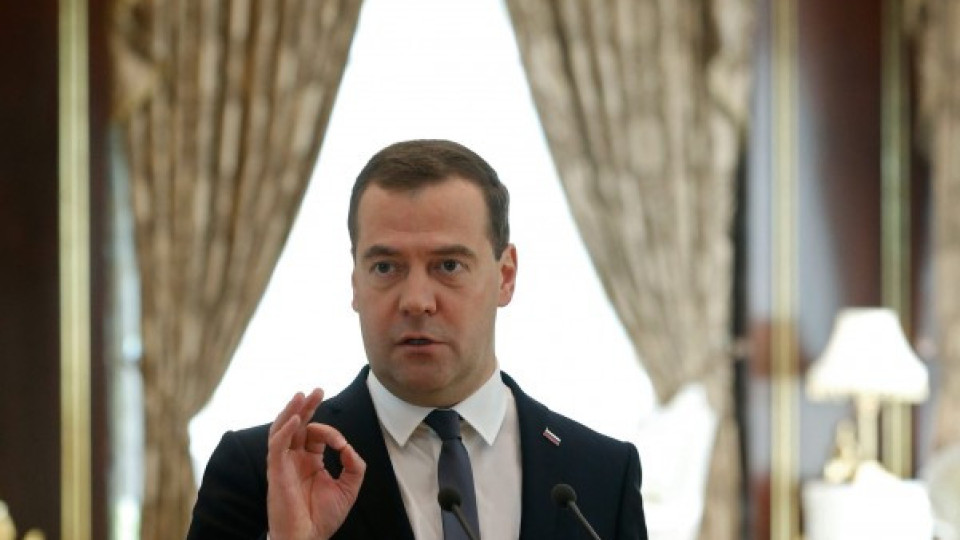 Медведев писа на Бойко | StandartNews.com