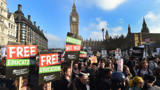 Сблъсъци белязаха студентския протест в Лондон