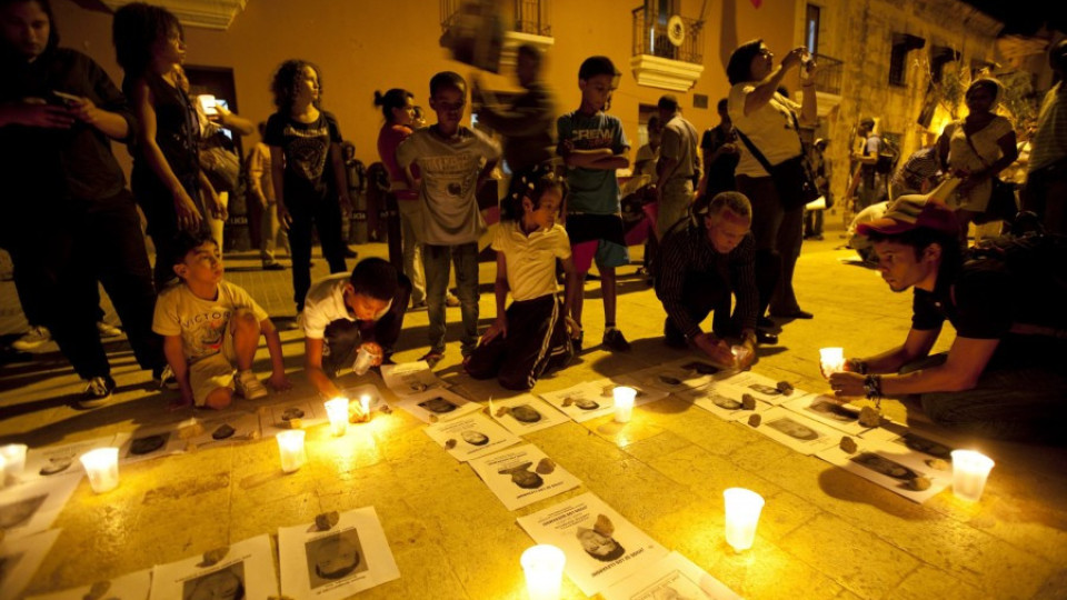 Сблъсъци в Мексико на протест заради загиналите студенти | StandartNews.com