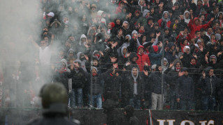 Пари и лудница на "Армията"