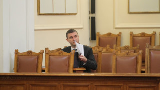Горанов: Искров няма да бъде изпратен в Черноморската банка