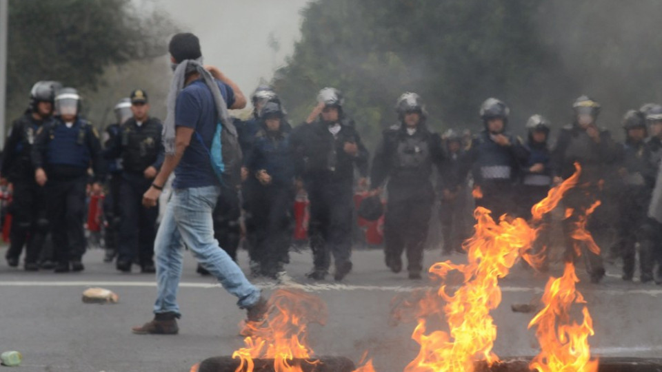  Пореден ден на протести в Мексико | StandartNews.com