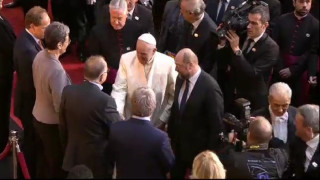 Папа Франциск е на посещение в Европейския парламент