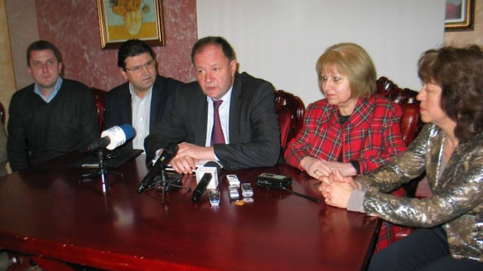 Миков призова за повече дисциплина в партията | StandartNews.com