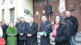 Община Варна ще стопанисва Юнашкия салон в града