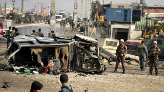 Камикадзе взриви в Кабул дипломатическа кола 