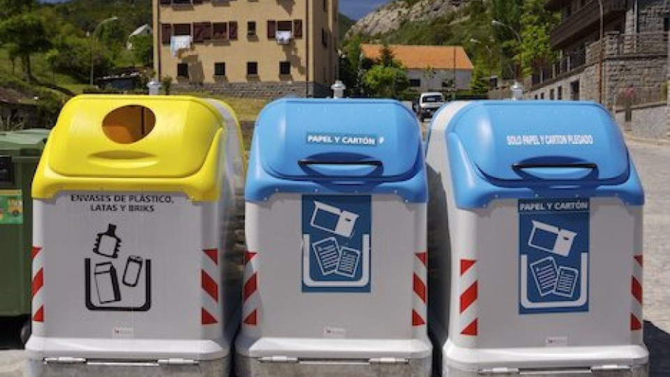 Кметът на Неапол глобява 500 евро за ровене в кофите  | StandartNews.com