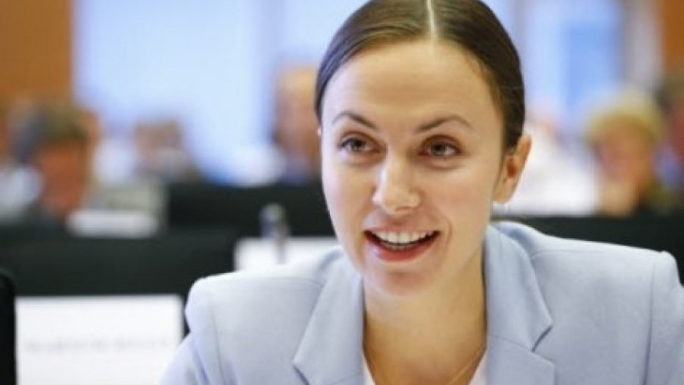 Избраха Ева Паунова за зам.-председател на EMI | StandartNews.com