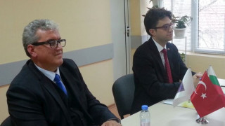 Алпер Акташ на първа визита в Момчилград