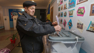 Проевропейските партии водят на изборите в Молдова