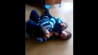 МОН проверява детски бой