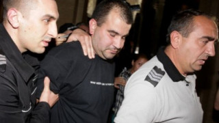 9 г. затвор за таксиметровия шофьор, врязал се в спирка на "Цариградско шосе"