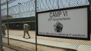Шест затворници от Гуантанамо са предадени на Уругвай
