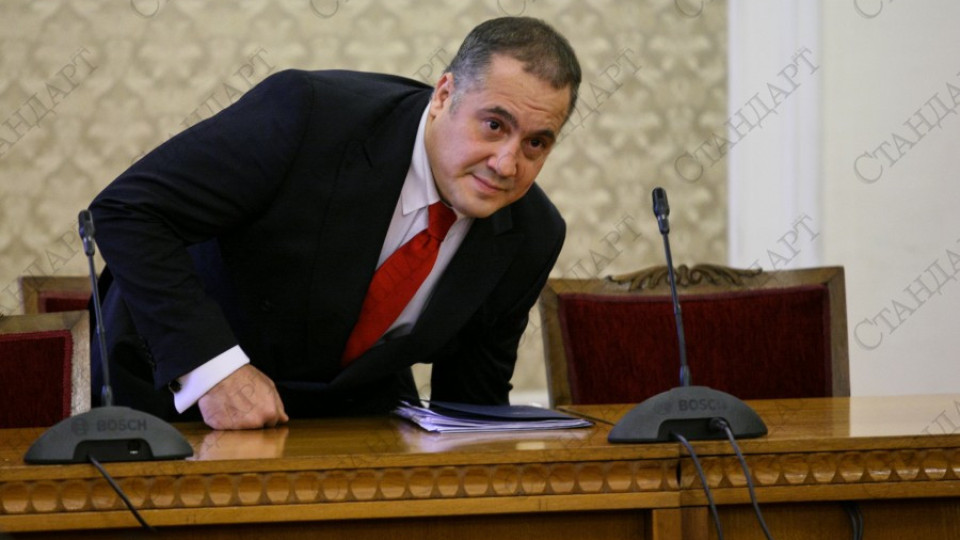 Слави Бинев може да сдаде поста в комисията по култура и медии | StandartNews.com