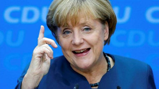Ангела Меркел остава начело на ХДС