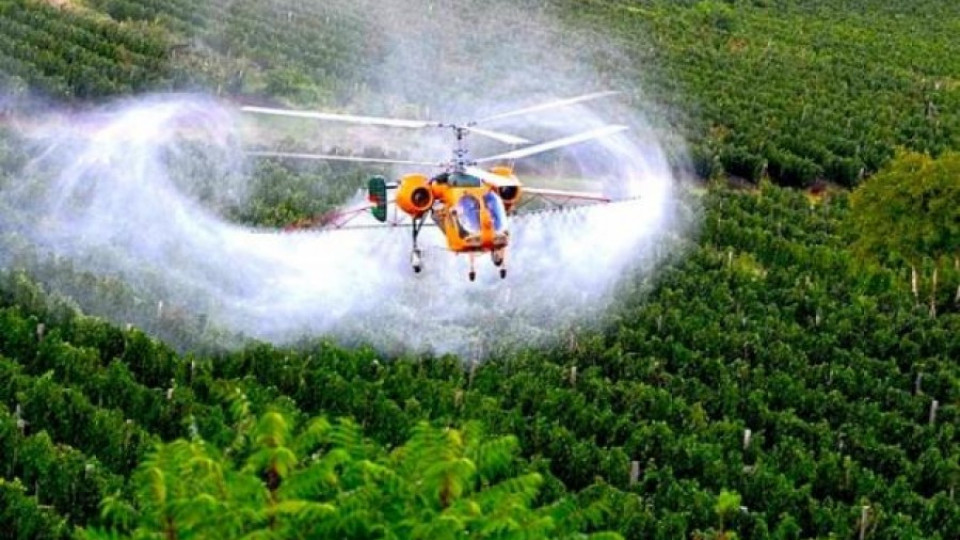 Спешно проверяват 1,4 тона пестициди в частен имот | StandartNews.com