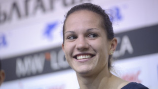 Бяла орхидея за световната ни шампионка