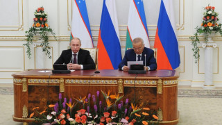 ОБЗОР: Путин укрепва връзките с Индия