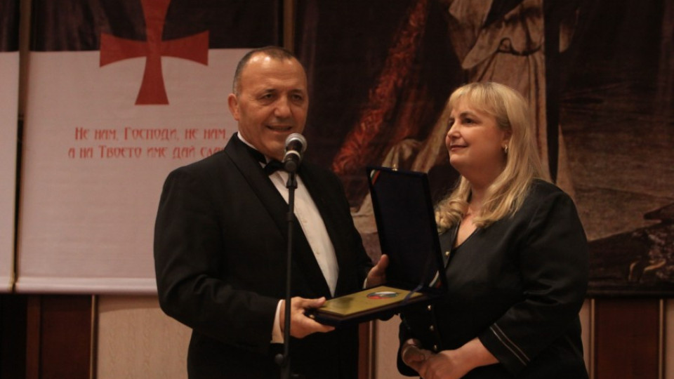 Антон Дончев стана Рицар на годината | StandartNews.com