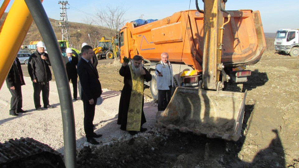 Тръгна строежът на депото за отпадъци на Варна, Аксаково и Белослав | StandartNews.com