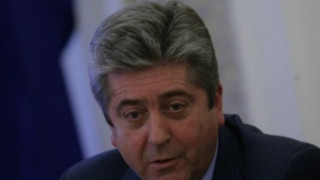 Първанов: Коалицията се движи по острието на бръснача