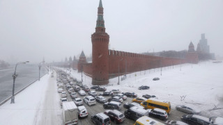 Снежна буря блокира Москва