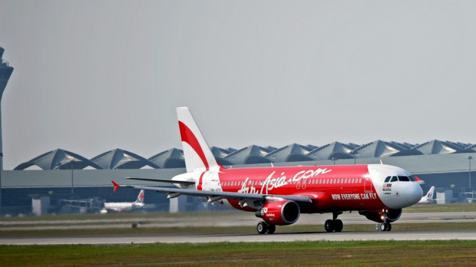 Самолет на AirAsia изчезна от радарите | StandartNews.com