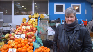 Жители от района на Комотини пазаруват в Кърджали