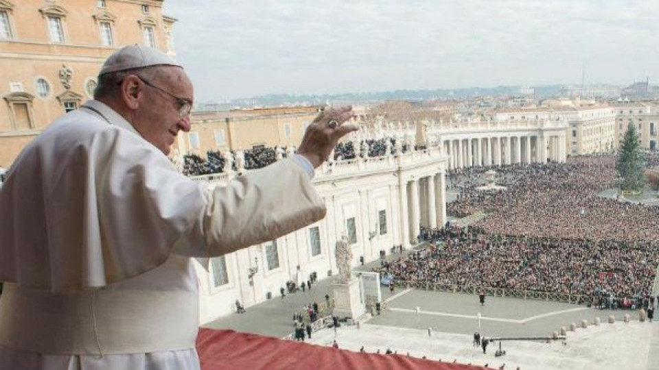 Папа Франциск се помоли за световен мир | StandartNews.com