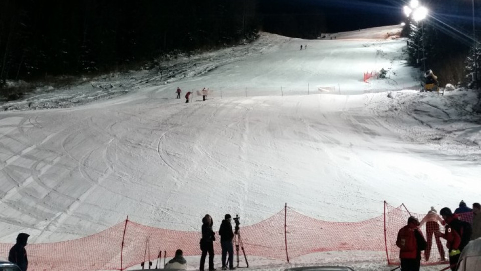 500 скиори и сноубордисти откриха сезона на Витоша | StandartNews.com