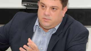 Соцдепутат връща дебата за пушенето