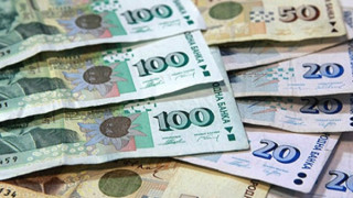 През 2015 г.: Падат лихвите по депозити и заеми