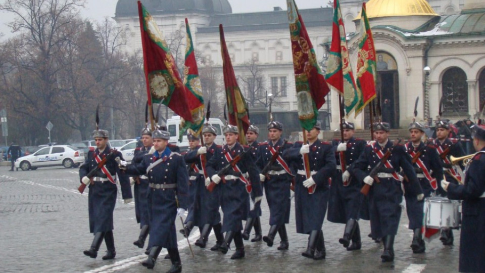 Водосвет на бойните знамена, флагове и знамена-светини | StandartNews.com