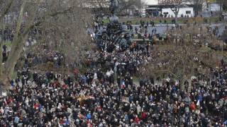 НА ЖИВО с картина: Започва походът в Париж