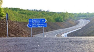 Приключи рехабилитацията на 25 км общински пътища в Момчилградско