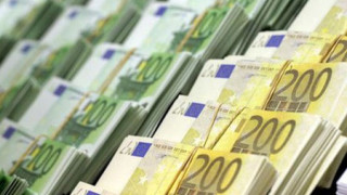 Еврото най-евтино от 9 години насам