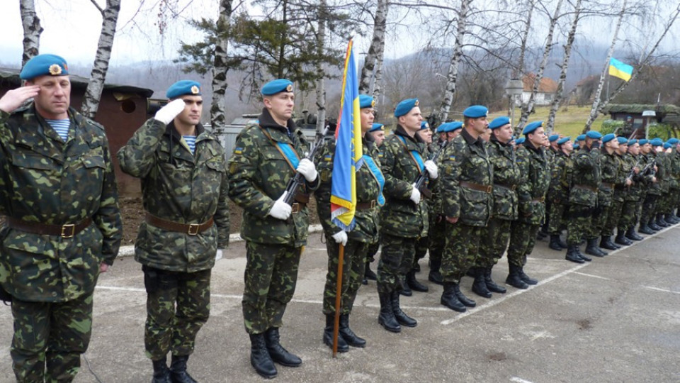 Украйна връща военната служба | StandartNews.com