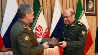 Русия се споразумя за военно сътрудничество с Иран