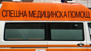 Трамвай прегази двама пешеходци в София