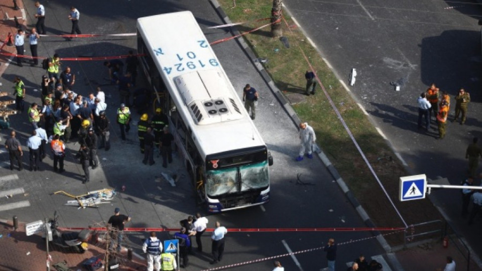 Терористична атака над автобус в Тел Авив | StandartNews.com