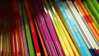 Родители спират децата си от училище, ако не сменят читанките
