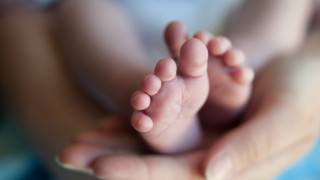 Над 63 хил. бебета са родени у нас през 2014