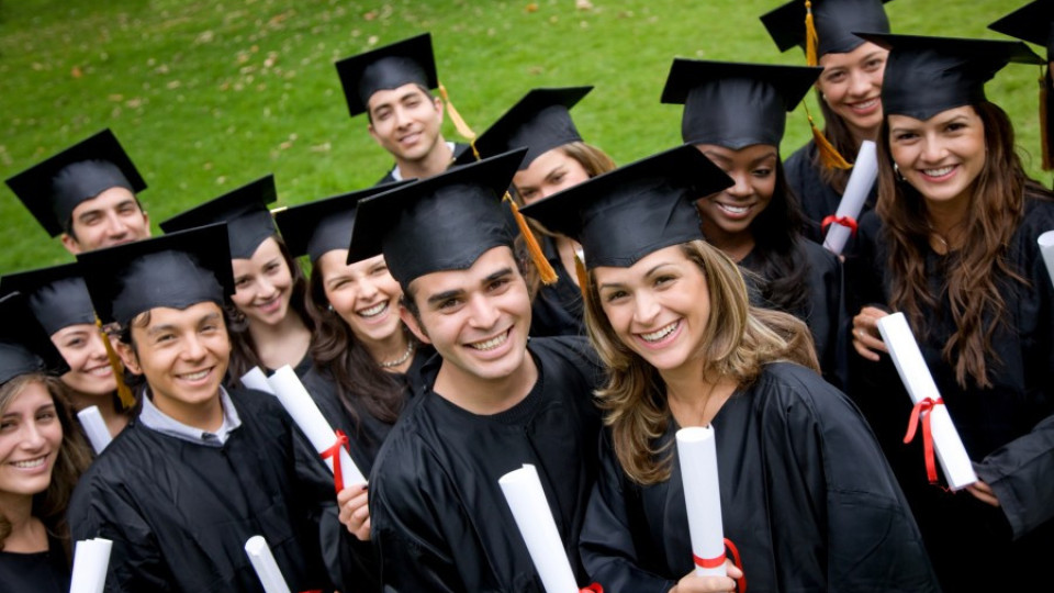 Англия приема студенти без дипломи | StandartNews.com