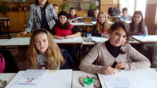 Малки художници от Стремци рисуваха по романа-приказка „Графиня Лък"