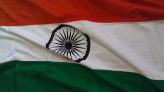 Жена се самовзриви в Индия и уби полуцай