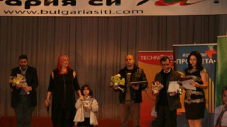 Рокзвездата Милена Славова награждава победители от Цветна олимпиада в Кърджали