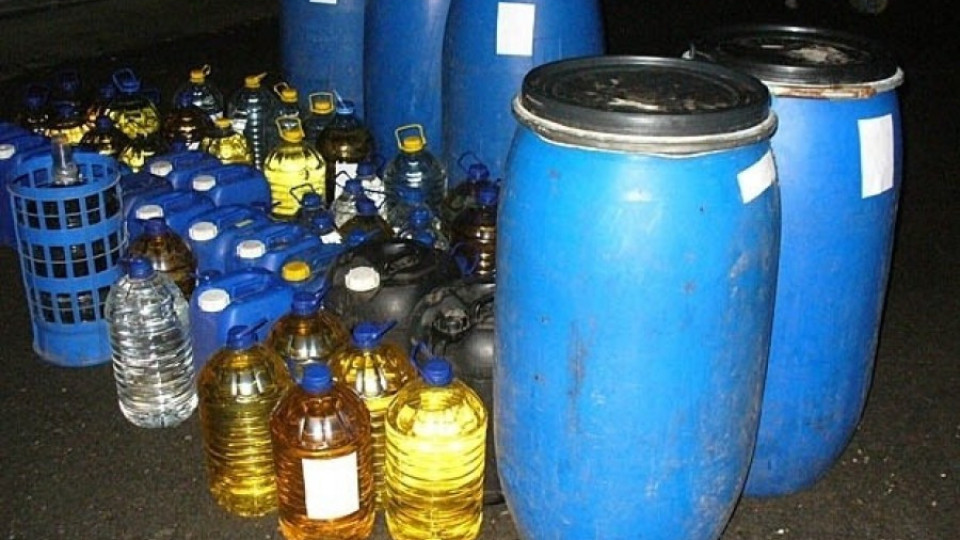 ДАНС пресече нелегално производство на фалшив алкохол в столицата | StandartNews.com